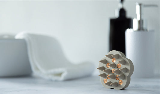 ジーゼロコイル マイクロカレント イオン シャンプーブラシ(マイナスイオン鉱石配合)